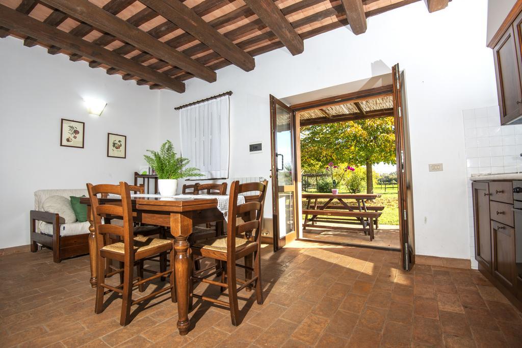 Agriturismo Olmo Bello Capodimonte Buitenkant foto
